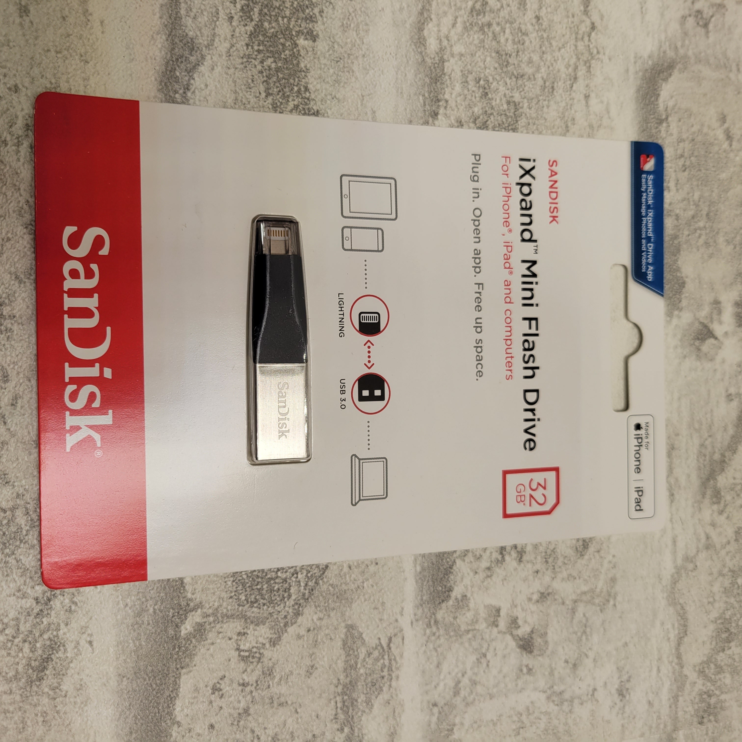 Sandisk 32GB USB 3.0 iXpand Mini Flash Drive (7609188090094)